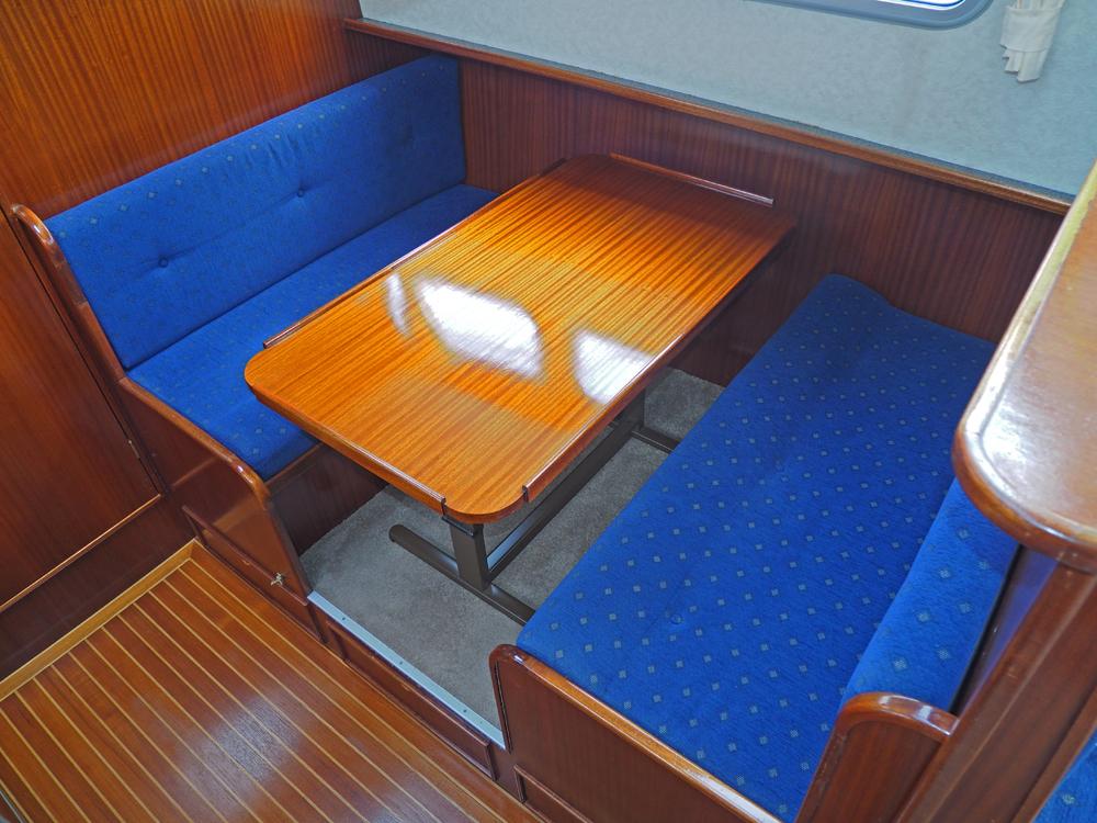 Cabin en avant, H&eacute;bergements